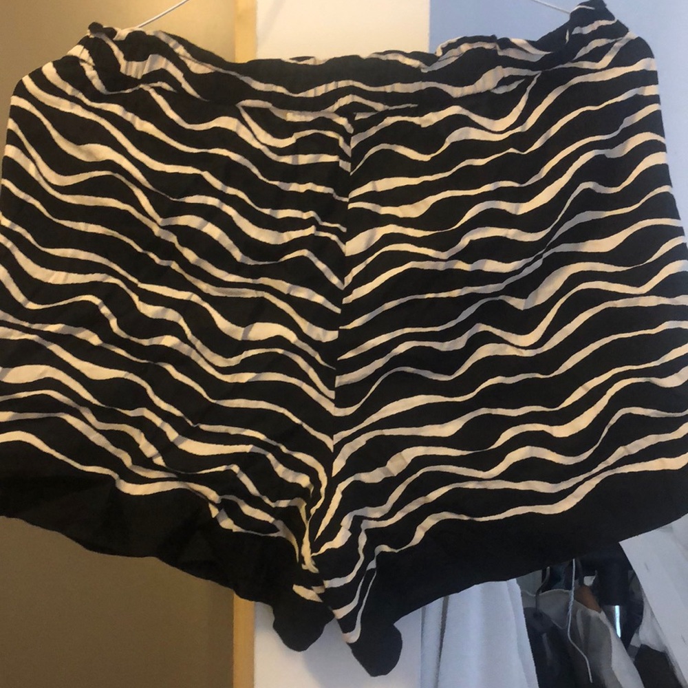 Loft drawstring shorts - Picture 3 of 3